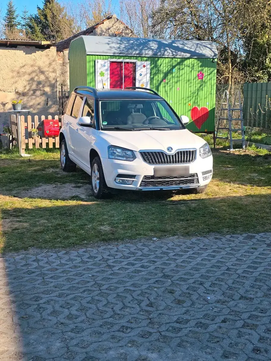 Gebraucht Skoda Yeti 105 PS (77 kW) 2015 Weiß SUV