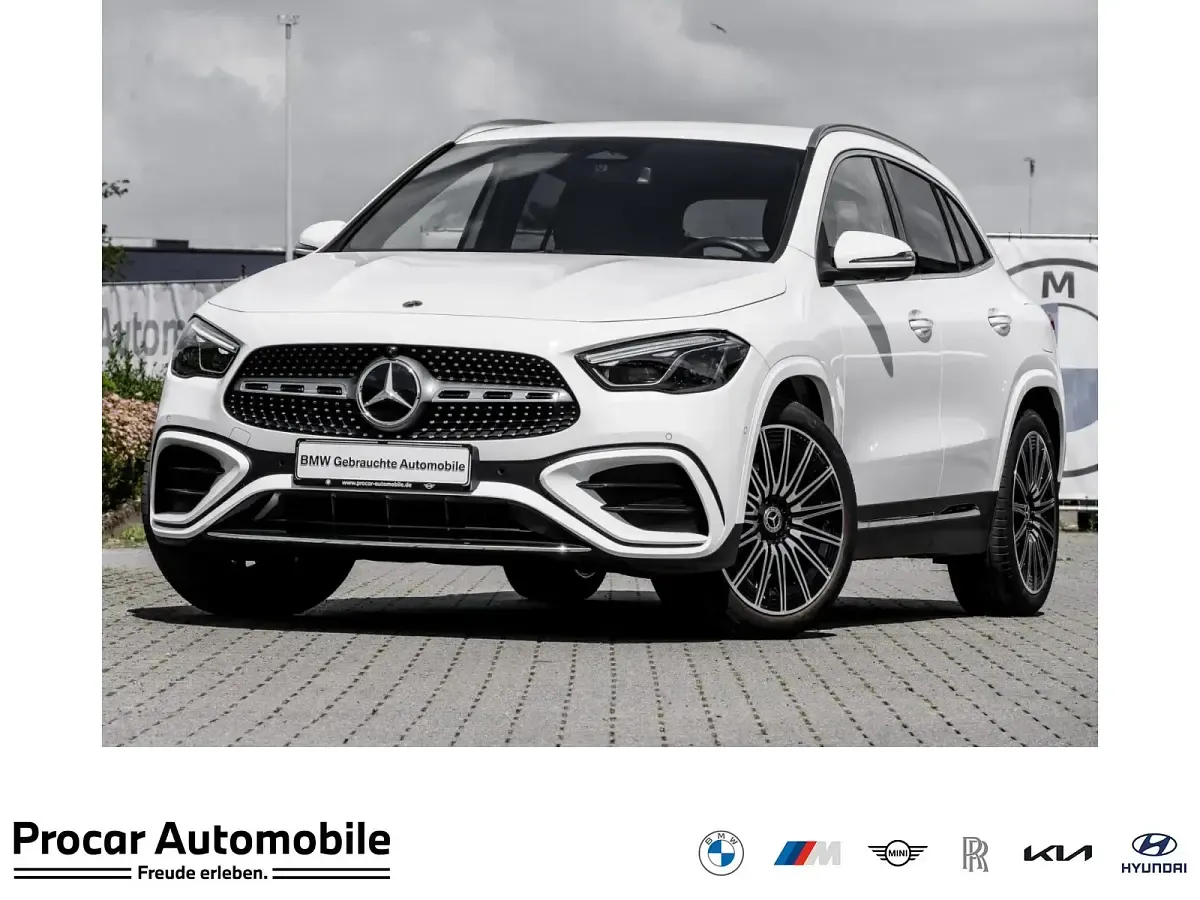 Gebraucht Mercedes GLA200 AMG line 177 PS (130 kW) 2025 SUV