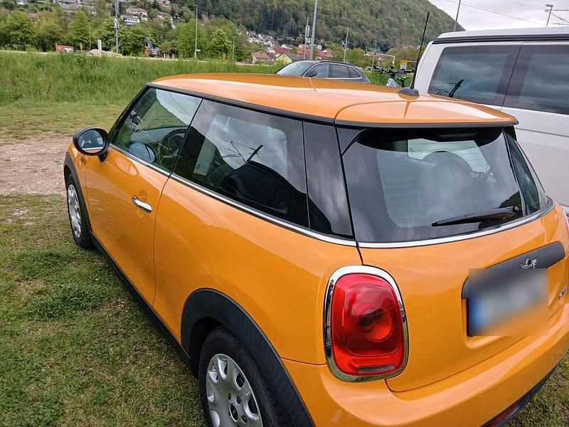 Second-hand Mini ONE 75 CP (55 kW) 2015 Portocaliu Hatchback