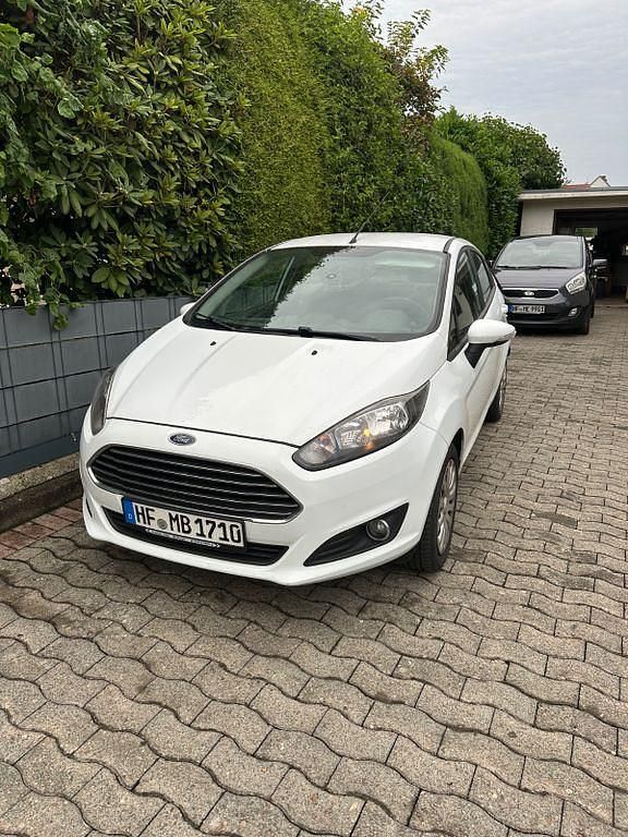 Weiß Gebraucht 2014 Ford Fiesta Kleinwagen | 4.300 € (Guter Preis) - Bild 1/4