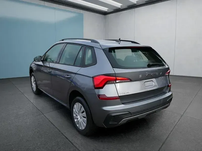 Neu Skoda Kamiq 150 PS (110 kW) 2026 Grau SUV