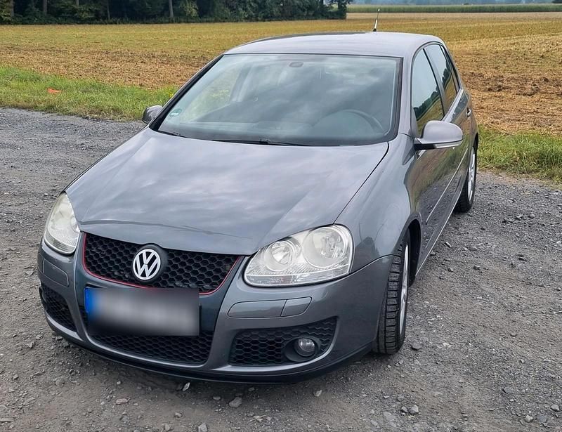 Grau Gebraucht 2008 VW Golf V United Limousine | 3.500 € (Etwas zu teuer) - Bild 1/4