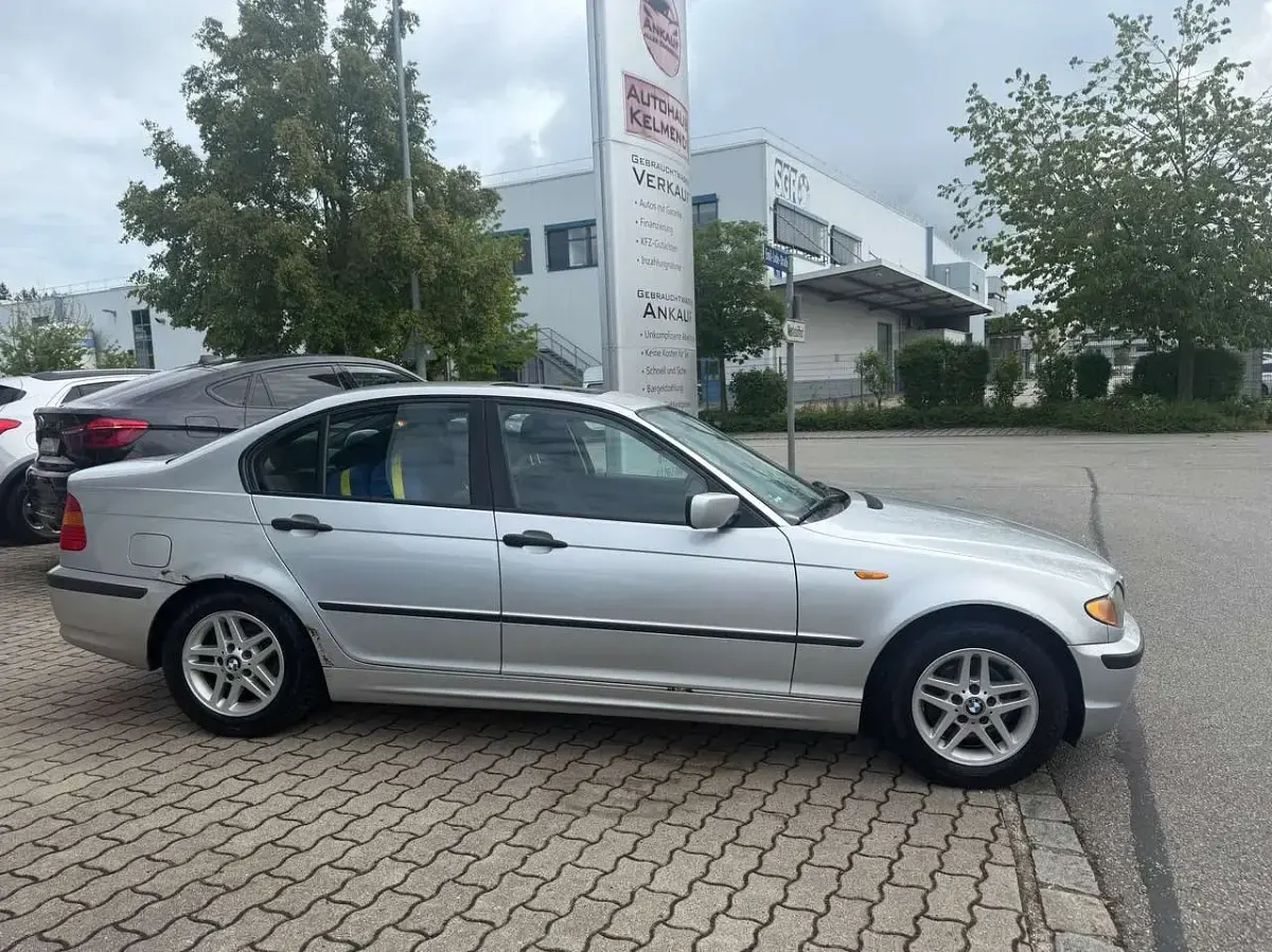 Gebraucht BMW 316 116 PS (85 kW) 2002 Grau Limousine