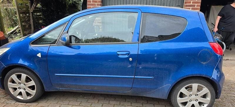 Gebraucht Mitsubishi Colt Motion 75 PS (55 kW) 2006 Blau Limousine
