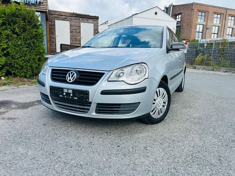 Silber Gebraucht 2007 VW Polo Trendline Kleinwagen | 2.900 € (Fairer Preis) - Bild 1/4