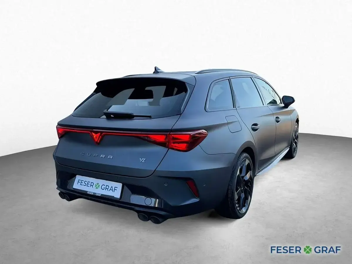 Neu Cupra Leon VZ 333 PS (244 kW) 2025 Graphene grau Kombi