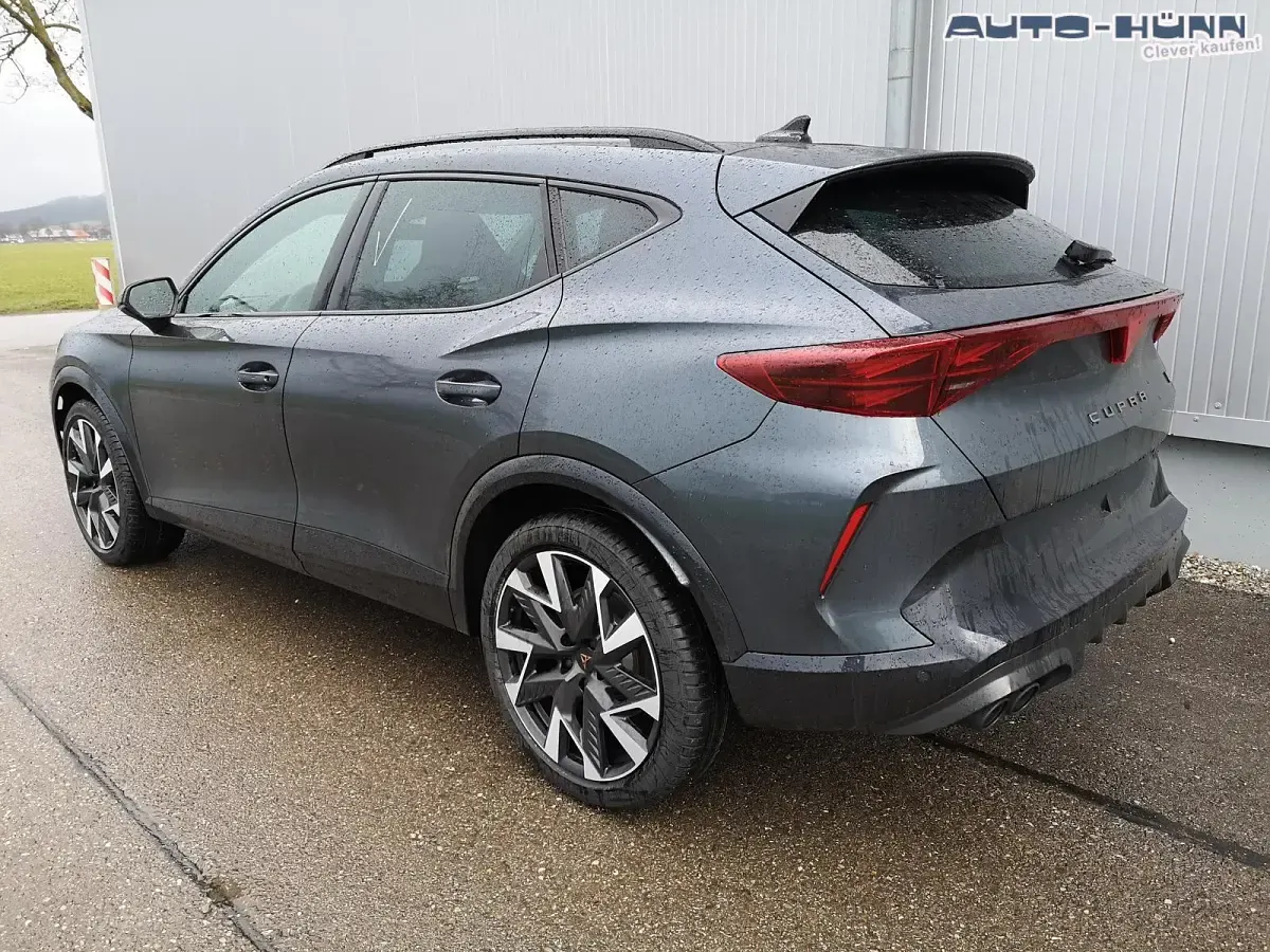 Neu Cupra Formentor VZ 333 PS (244 kW) 2026 Magneticgrau metallic SUV