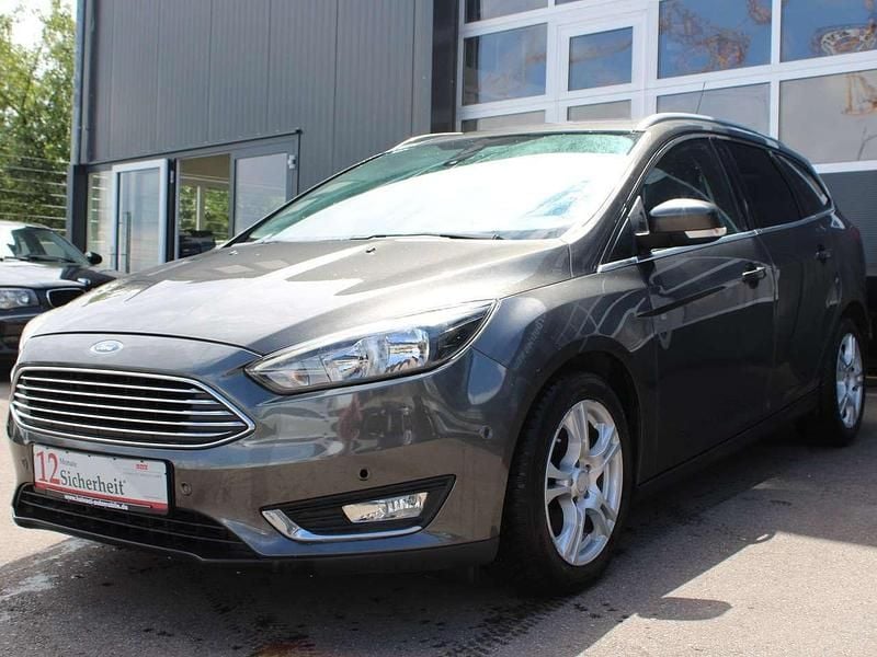 Magneticgrau (metallic) Gebraucht 2016 Ford Focus Titanium Kombi | 4.840 € (Guter Preis) - Bild 1/4