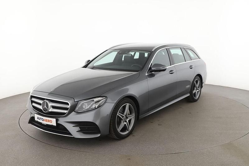 Grau Gebraucht 2019 Mercedes E350 AMG line Kombi | 32.980 € (Guter Preis) - Bild 1/3