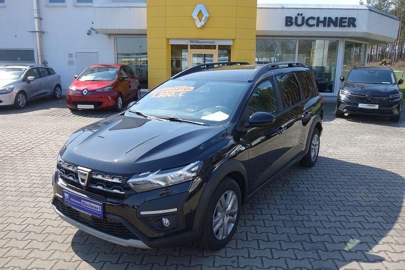 Schwarz Gebraucht 2023 Dacia Jogger Comfort Van / Kleinbus | 15.990 € (Fairer Preis) - Bild 1/4