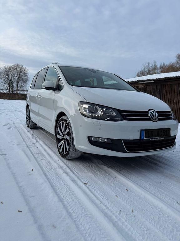 Gebraucht VW Sharan Allstar 150 PS (110 kW) 2016 Weiß Van / Kleinbus