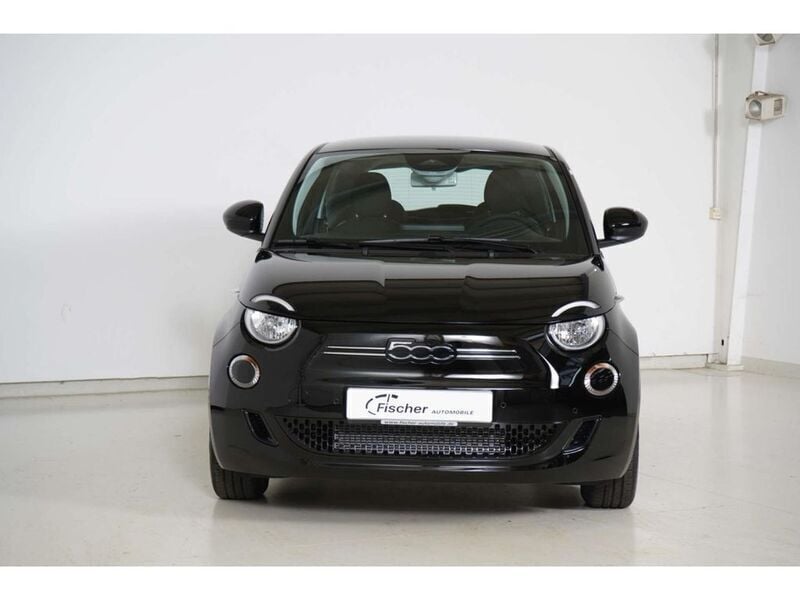 Gebraucht Fiat 500e 86 kW (118 PS) 2023 Schwarz Kleinwagen