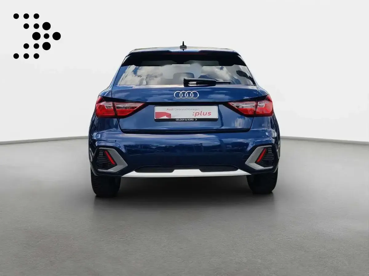 Gebraucht Audi A1 S-Line 116 PS (85 kW) 2025 Navarrablau metallic SUV