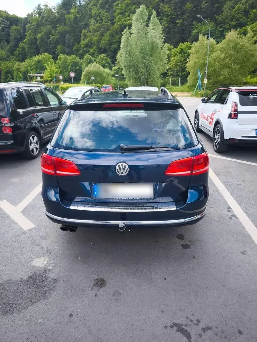 Gebraucht VW Passat Exclusive 160 PS (117 kW) 2012 Blau Kombi
