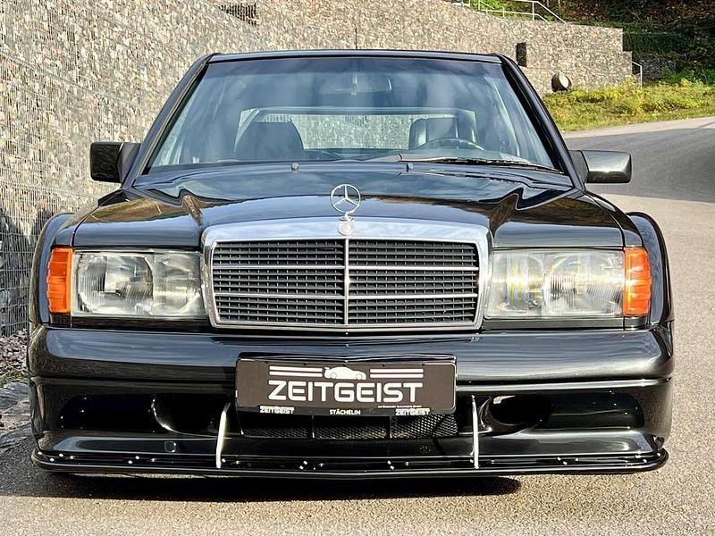 Gebraucht Mercedes 190 204 PS (150 kW) 1989 Schwarz Limousine