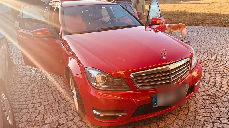 Gebraucht Mercedes C250 200 PS (147 kW) 2012 Rot Kombi
