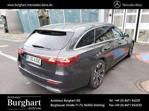 Gebraucht Mercedes E300 204 PS (150 kW) 2024 Lack graphitgrau Kombi