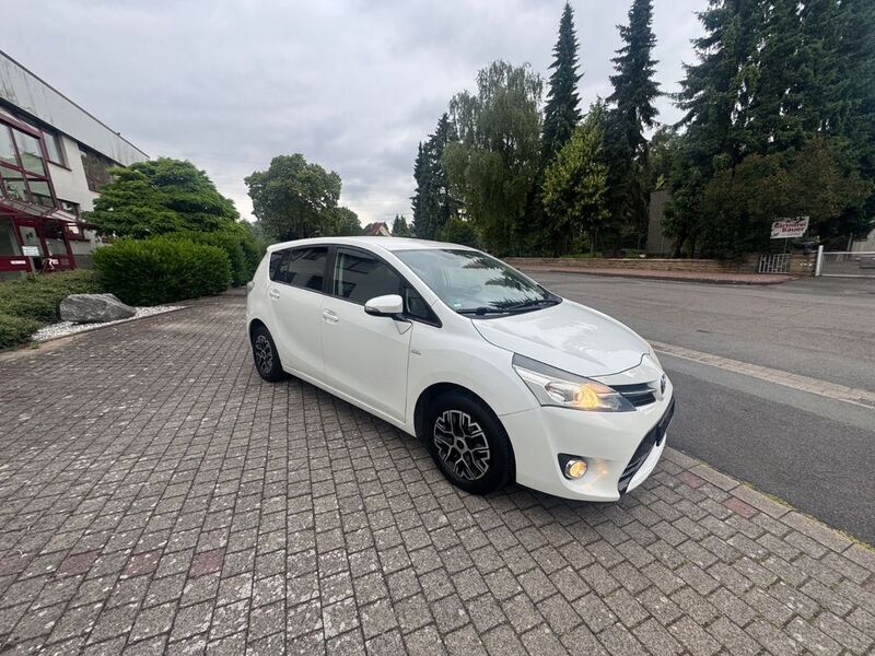 Weiß Gebraucht 2014 Toyota Verso Executive Van / Kleinbus | 4.999 € - Bild 1/4
