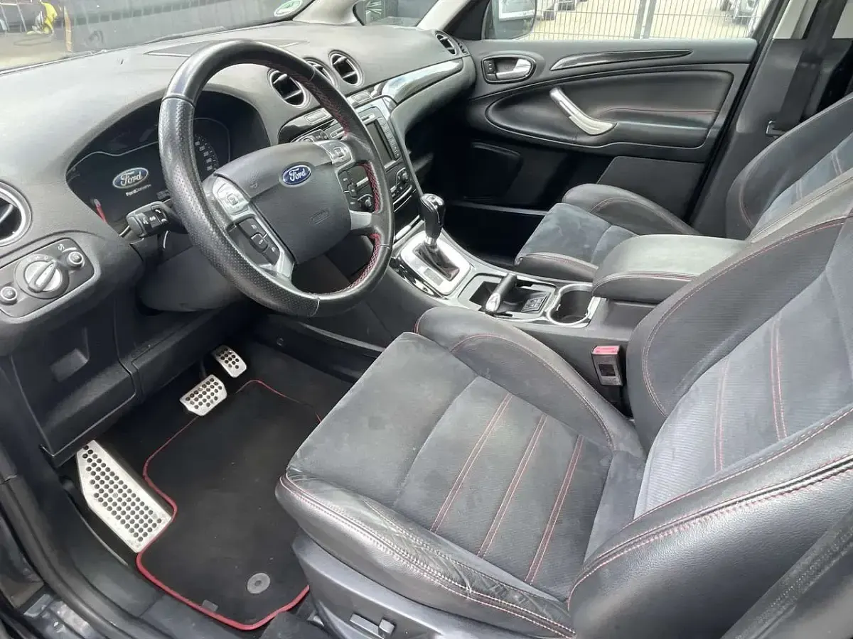 Gebraucht Ford S-MAX Titanium S 203 PS (149 kW) 2012 Pantherschwarz metallic Van / Kleinbus