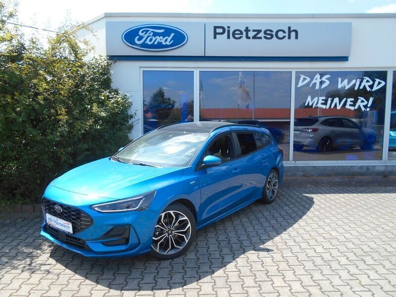 Blau Gebraucht 2024 Ford Focus ST-Line X Limousine | 26.990 € (Fairer Preis) - Bild 1/4