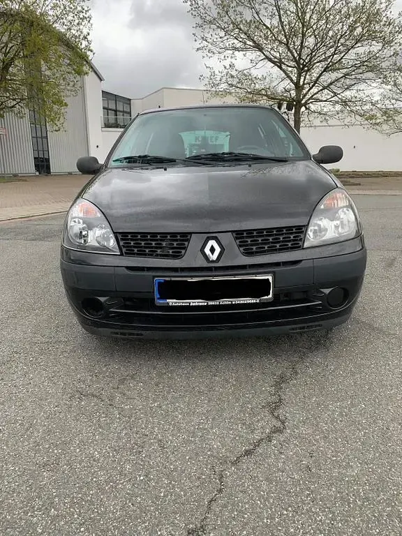 Second-hand Renault Clio II Expression 75 CP (55 kW) 2003 Negru Berlinǎ