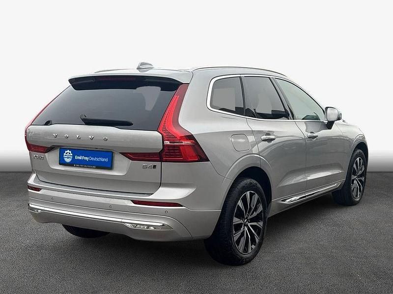 Gebraucht Volvo XC60 Plus 197 PS (144 kW) 2022 Silber SUV
