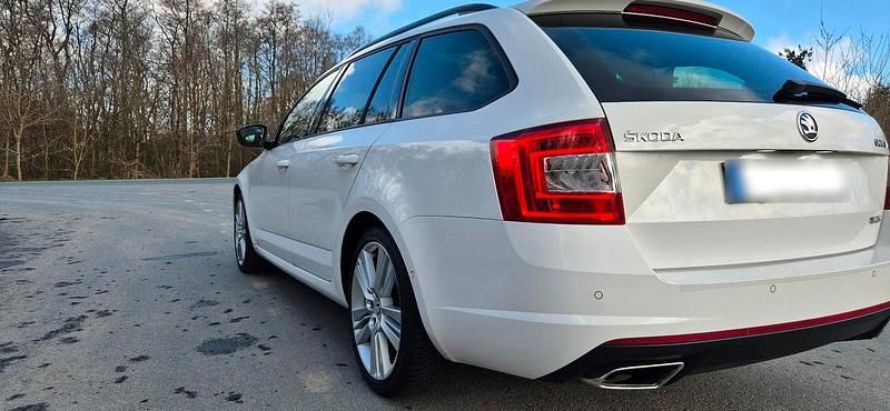 Gebraucht Skoda Octavia RS 184 PS (135 kW) 2014 Weiß Kleinwagen