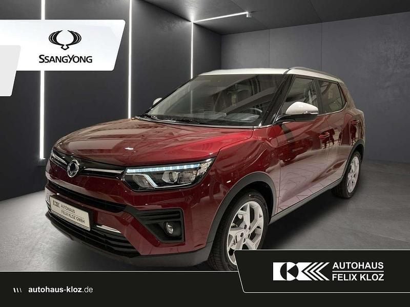 Weiß Gebraucht 2023 Ssangyong (KGM) Tivoli SUV | 21.900 € - Bild 1/4