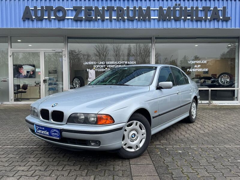 Silber Gebraucht 1998 BMW 528 Limousine | 8.999 € (Etwas zu teuer) - Bild 1/4