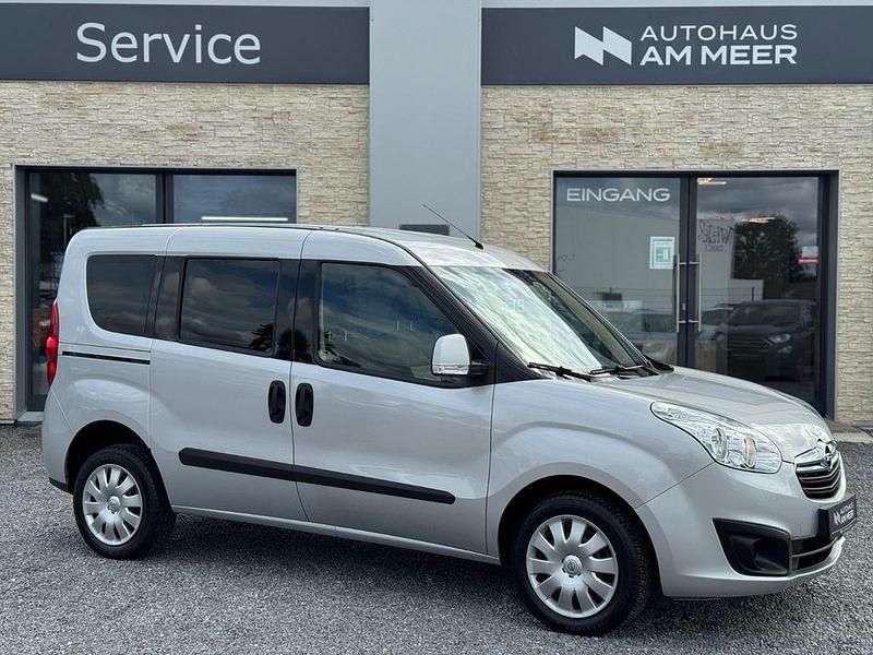 Silber Gebraucht 2018 Opel Combo Van / Kleinbus | 11.999 € (Fairer Preis) - Bild 1/4