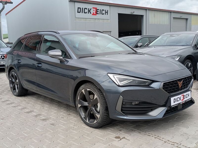 Grau Gebraucht 2024 Cupra Leon Limousine | 27.950 € (Fairer Preis) - Bild 1/4