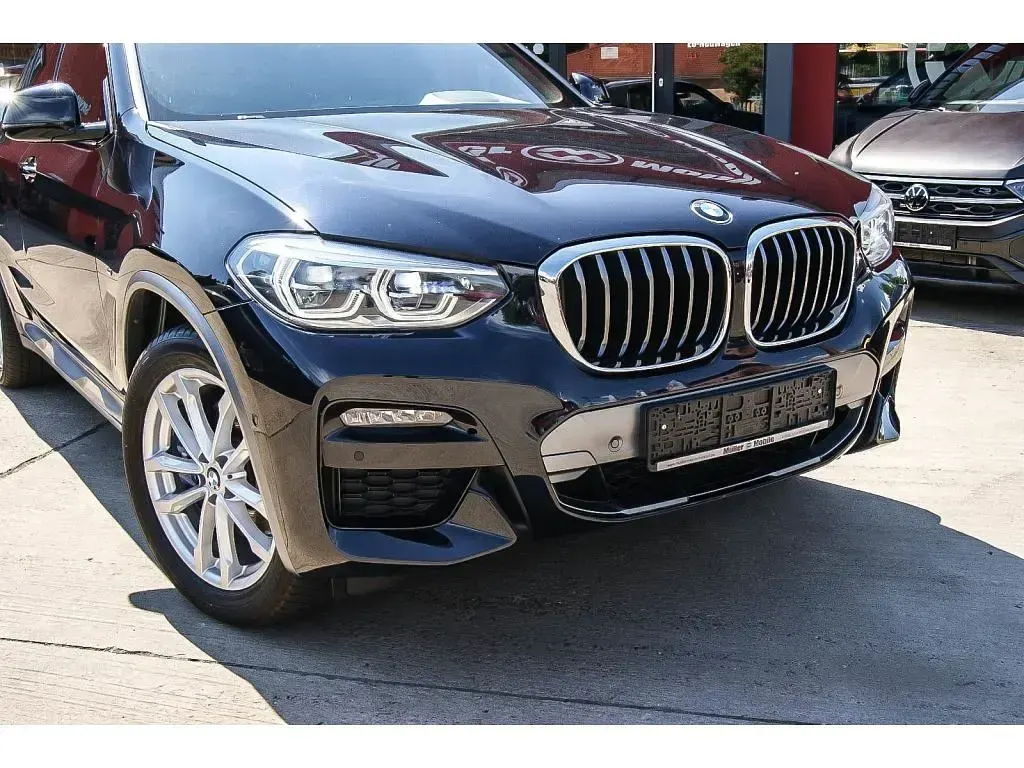 Gebraucht BMW X4 Performance 190 PS (139 kW) 2021 Carbonschwarz (metallic) SUV