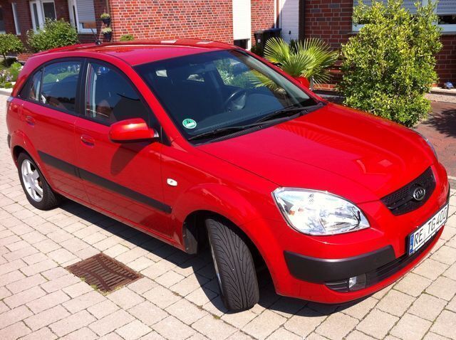 Rot metallic Gebraucht 2006 Kia Rio EX Kleinwagen | 3.650 € - Bild 1/4