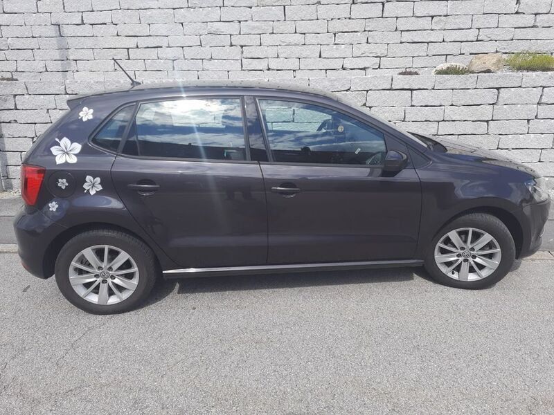 Grau Gebraucht 2016 VW Polo Limousine | 8.900 € (Superpreis) - Bild 1/4