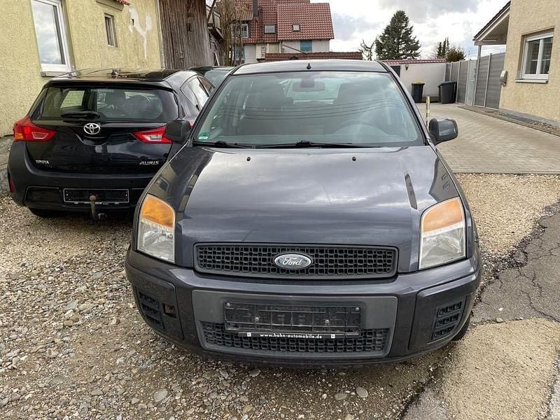 Gebraucht Ford Fusion 101 PS (74 kW) 2010 Grau Kleinwagen