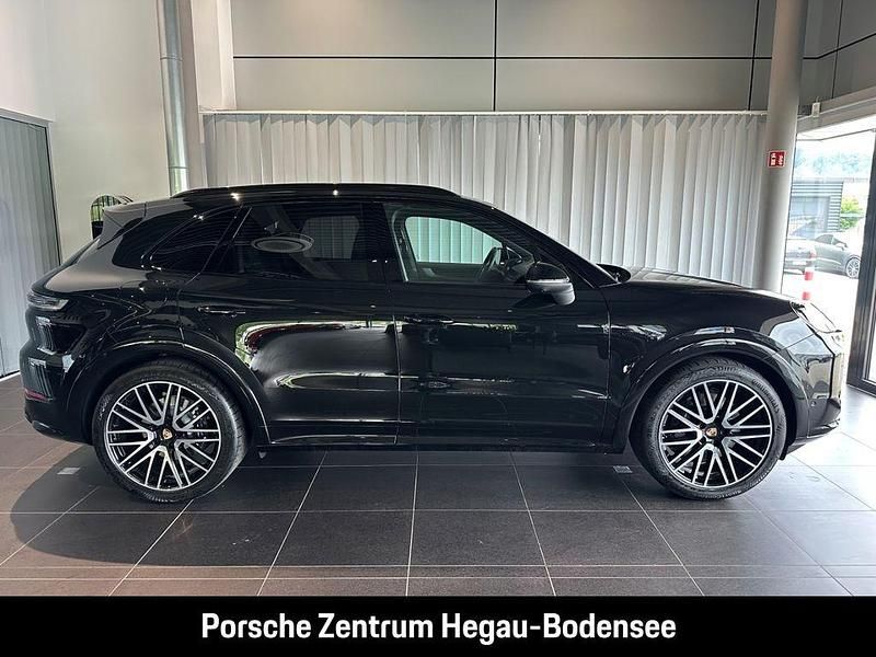 Gebraucht Porsche Cayenne 470 PS (345 kW) 2026 Schwarz SUV