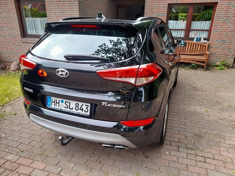 Schwarz Gebraucht 2017 Hyundai Tucson SUV | 14.600 € (Guter Preis) - Bild 1/4