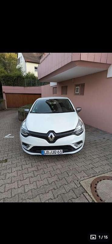 Weiß Gebraucht 2018 Renault Clio IV Intens Limousine | 8.999 € (Guter Preis) - Bild 1/4