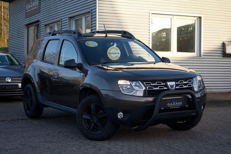 Gebraucht Dacia Duster Lauréate 114 PS (83 kW) 2017 Braun SUV