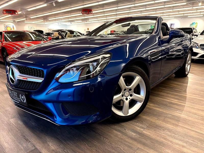 Gebraucht Mercedes SLC200 184 PS (135 kW) 2016 Brillantblau Cabrio