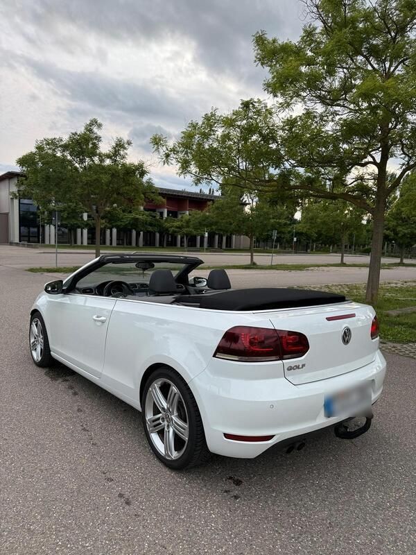 Weiß Gebraucht 2012 VW Golf Cabriolet R-line Cabrio | 9.900 € (Fairer Preis) - Bild 1/4