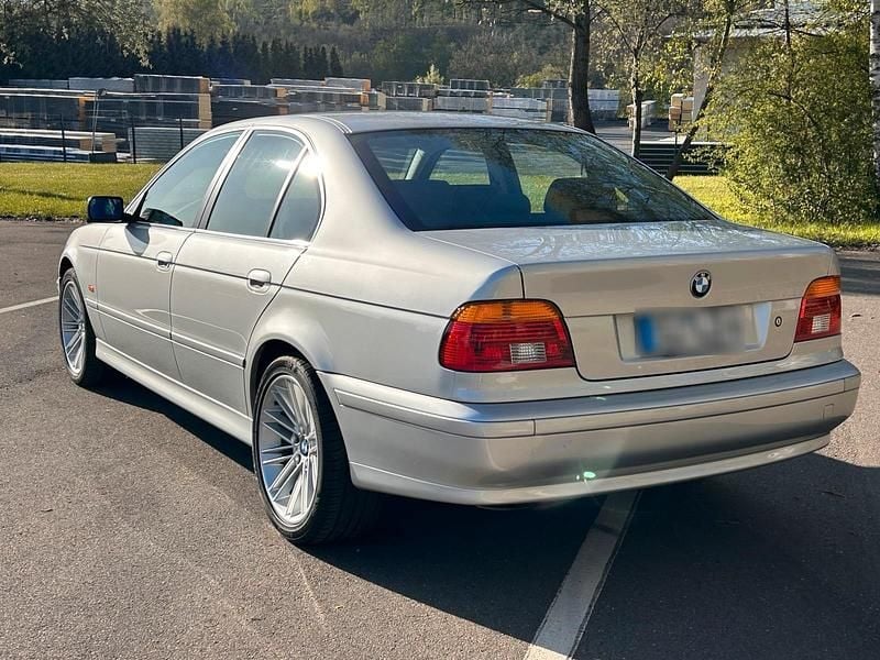 Usata BMW 520 170 CV (125 kW) 2001 Argento Berlina