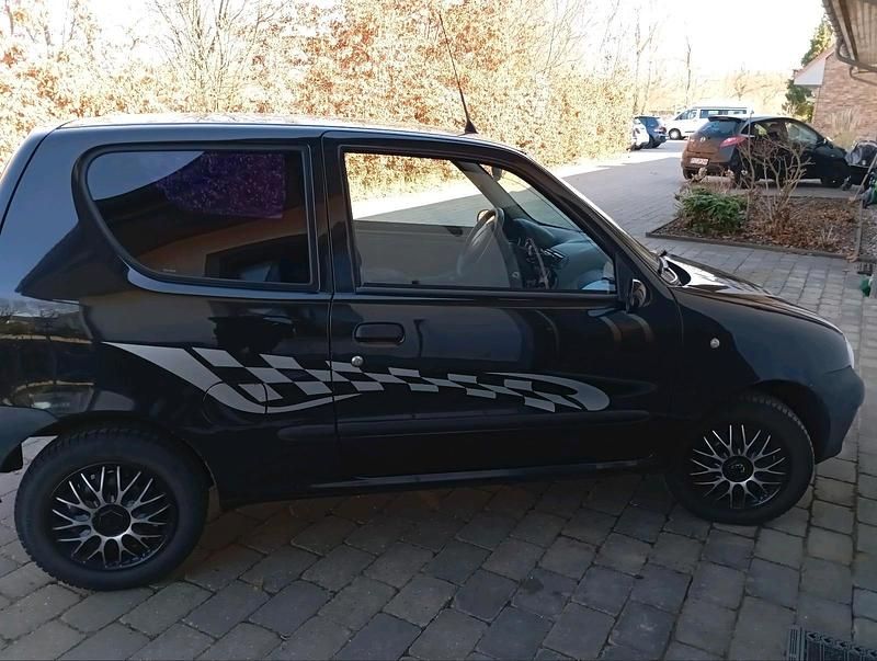 Gebraucht Fiat Seicento 54 PS (39 kW) 2005 Schwarz Kleinwagen