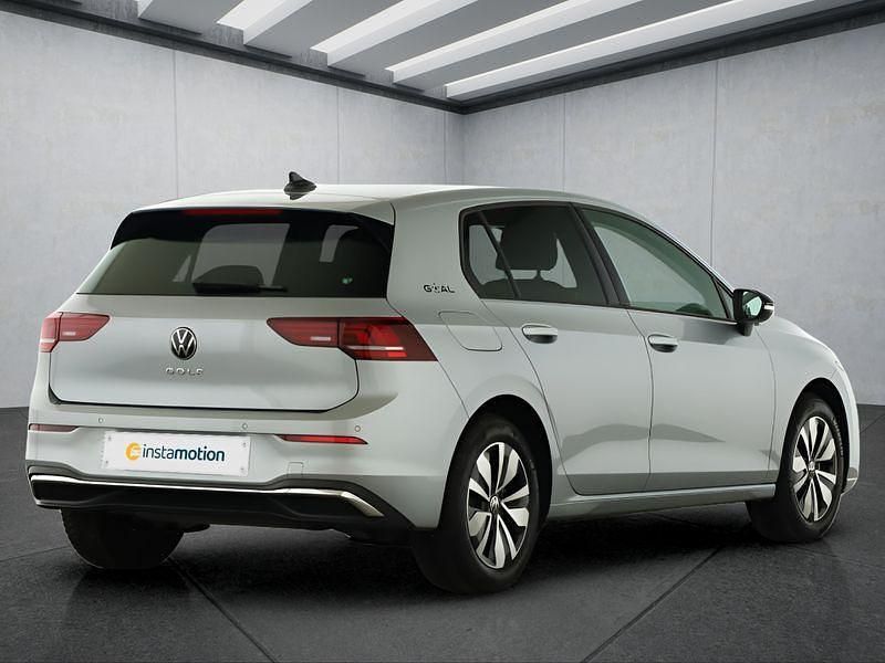 Gebraucht VW Golf VIII 150 PS (110 kW) 2025 Silber Kleinwagen