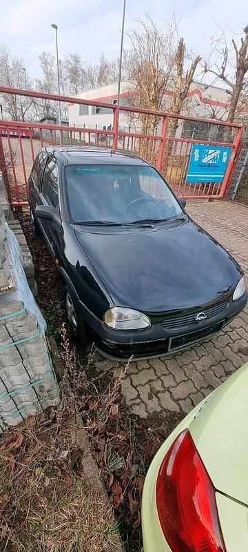 Gebraucht Opel Corsa 60 PS (44 kW) 1998 Schwarz Kleinwagen