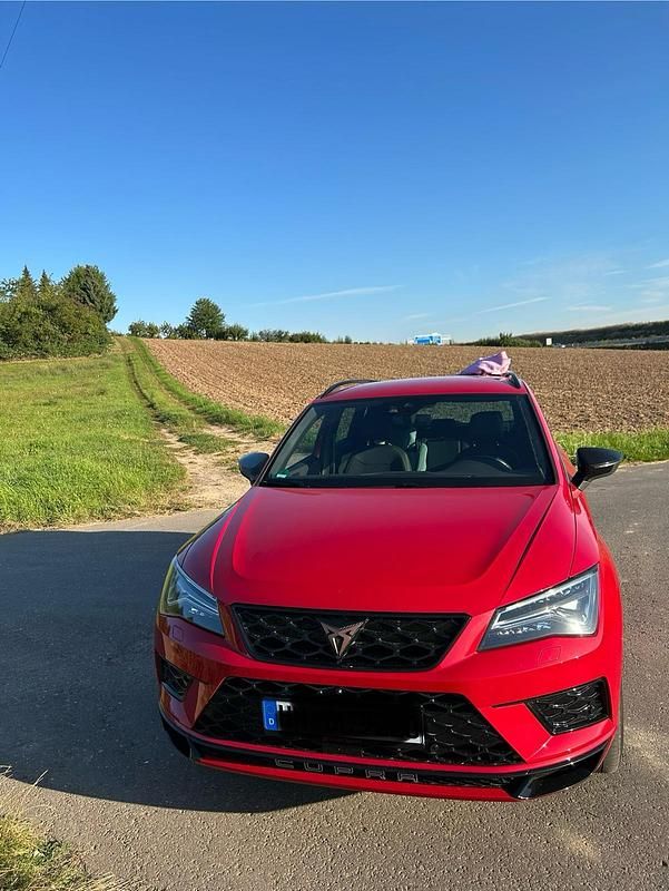 Rot Gebraucht 2019 Cupra Ateca SUV | 29.900 € (Etwas zu teuer) - Bild 1/4