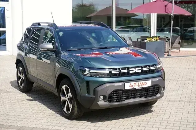 Neu Dacia Duster Journey 158 PS (116 kW) 2026 Grün SUV