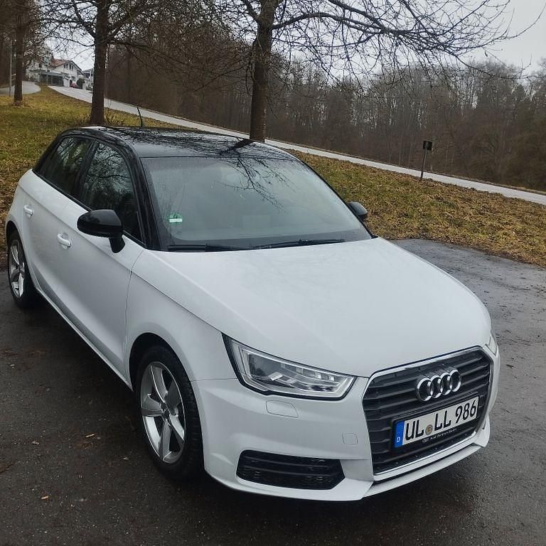 Gebraucht Audi A1 Sportback Design 90 PS (66 kW) 2016 Weiß Kleinwagen