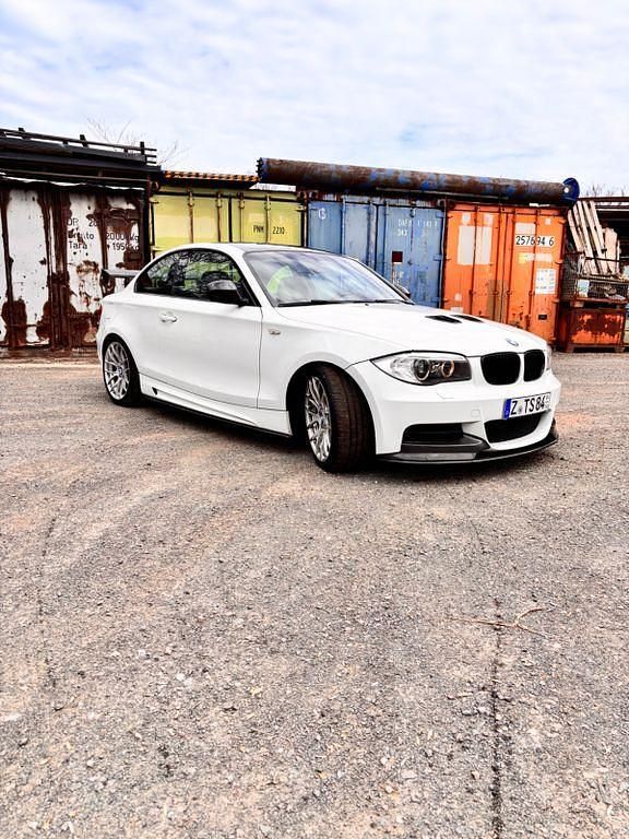Gebraucht BMW 135 Performance 306 PS (225 kW) 2011 Weiß Kleinwagen