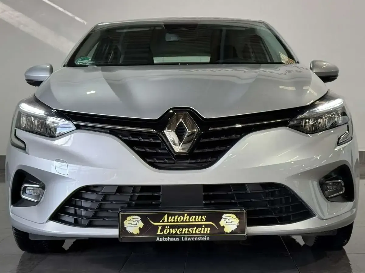 Gebraucht Renault Clio V Business 67 PS (49 kW) 2022 Grau Limousine